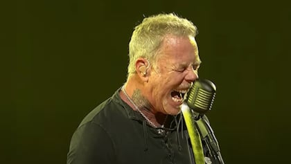 METALLICA Shares Pro-Shot Video Of ‘Lux Æterna’ Performance From Detroit During ‘M72’ Tour