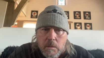 DON DOKKEN Defends Head Of Spanish Football Federation Over Unwanted Kiss On Lips