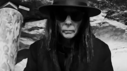 MICK MARS Already Has Four ‘Massively Thick’ Ideas For Second Solo Album: ‘It Hits Hard’