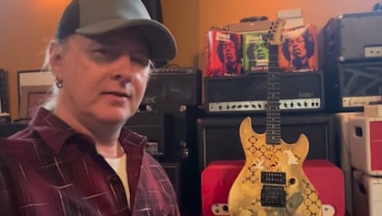 JERRY CANTRELL’s Original G&L Rampage Guitar Wasn’t Stolen After All; It Had Just Been Misplaced