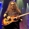 Ex-MEGADETH Guitarist KIKO LOUREIRO: Being A Band Is ‘Not About Everybody Being The Best’ Musician