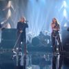 Watch: MÖTLEY CRÜE Joined By Country-Pop Superstar CARRIE UNDERWOOD For ‘American Idol’ Performance