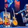 Watch: METALLICA’s KIRK HAMMETT Discusses His Guitar Collection, Jams With ROBERT TRUJILLO At Dublin Book Event