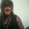 NIKKI SIXX Explains MÖTLEY CRÜE’s Use Of Backing Tracks During Live Shows: ‘We Do Play 100% Live’